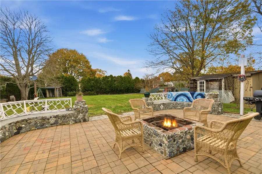 11 Roy Avenue, Middletown, RI 02842 - #3