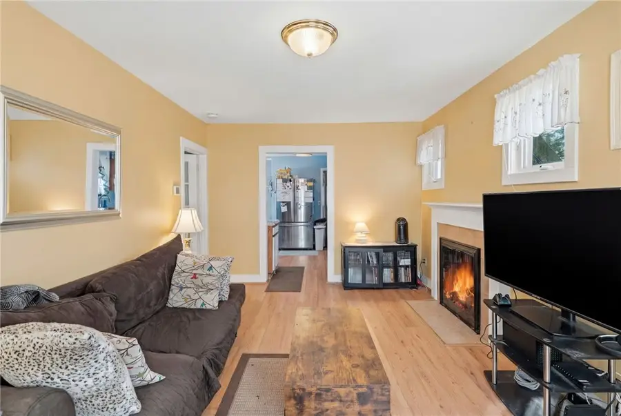 201 Hollis Avenue, Warwick, RI 02889 - #2