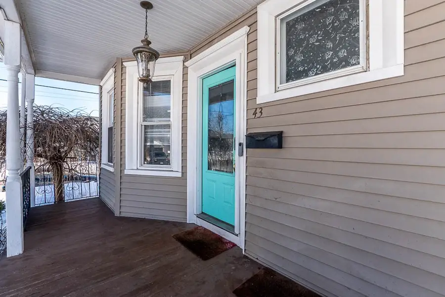 43 Warwick Road, Pawtucket, RI 02861 - #3