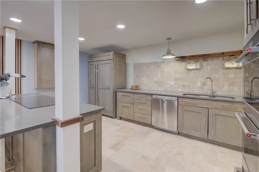 66 Girard Avenue #106, Newport, RI 02840 - #1