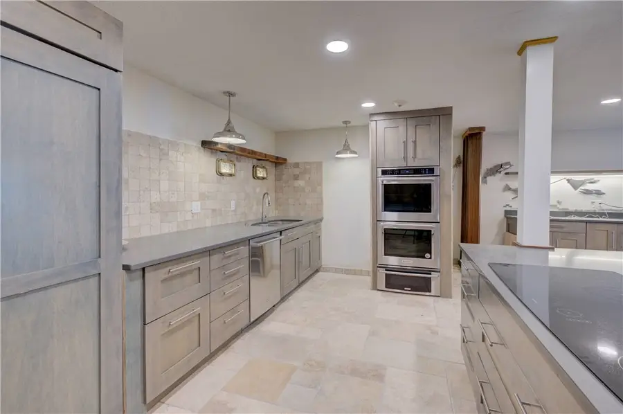 66 Girard Avenue #106, Newport, RI 02840 - #3