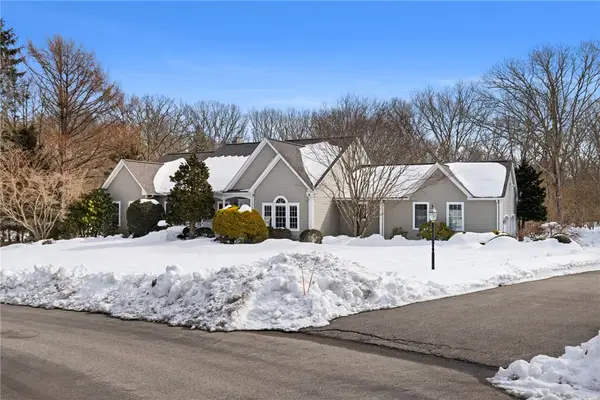 30 Foxridge Circle, South Kingstown, RI 02879