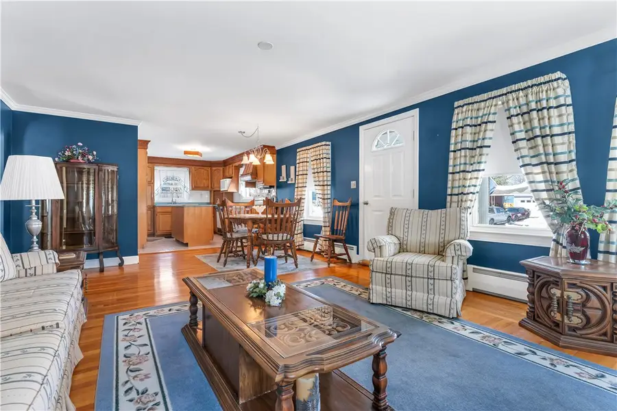 137 Colonial Avenue, Cumberland, RI 02864 - #3