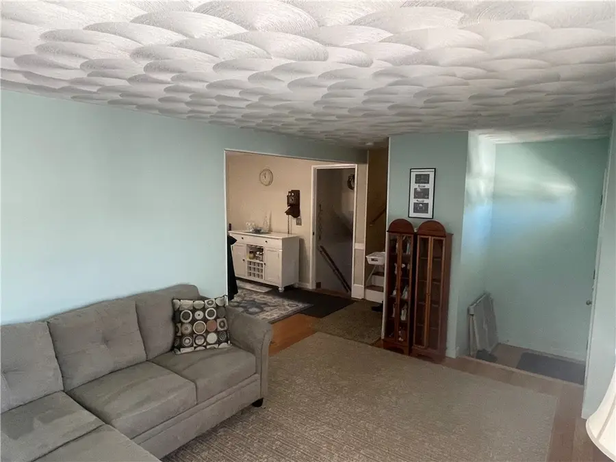 33 Kent Street, Cumberland, RI 02864 - #3