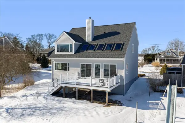 62 Flint Stone Road, Narragansett, RI 02882