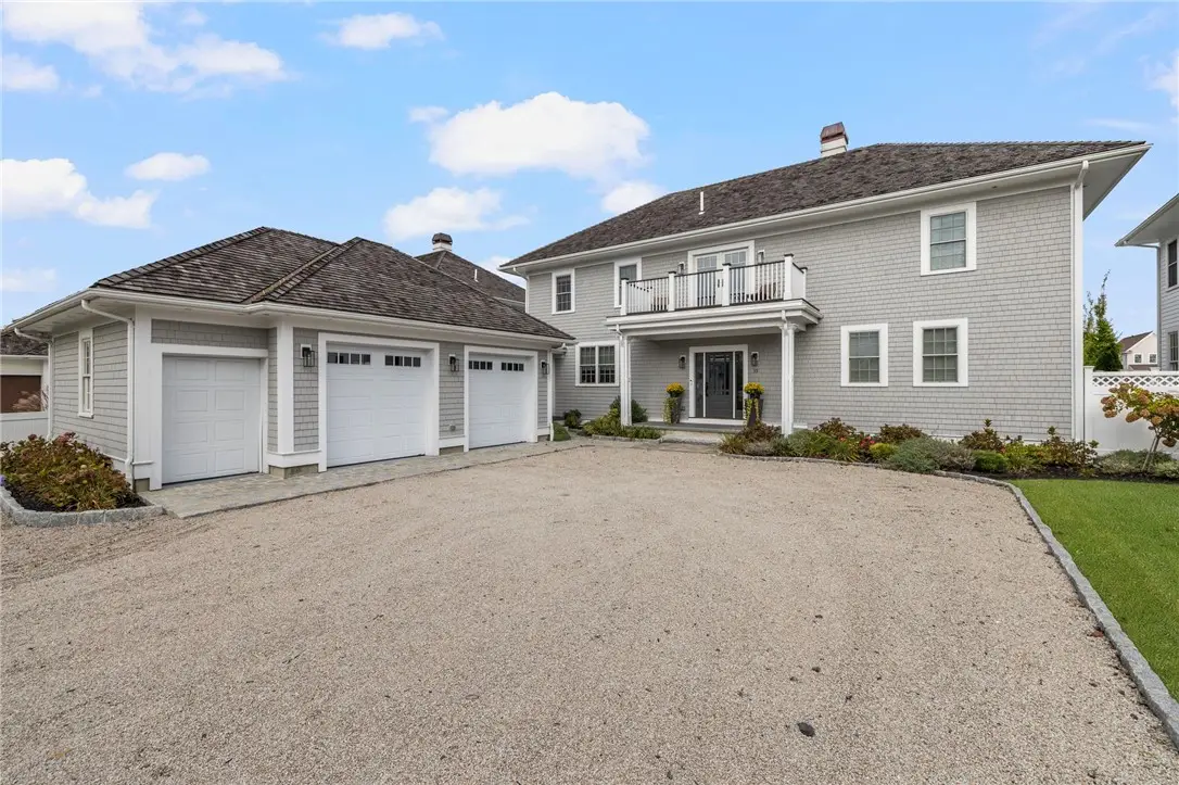 33 Carnegie Abbey Lane, Portsmouth, RI 02871 - #1