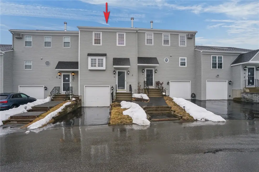 565 Quaker Lane #32, West Warwick, RI 02893 - #1
