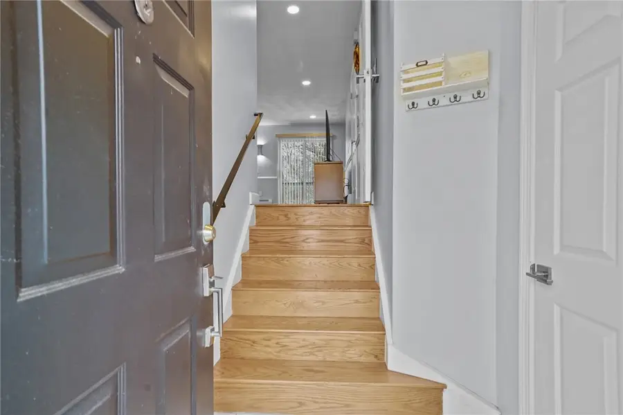 565 Quaker Lane #32, West Warwick, RI 02893 - #3