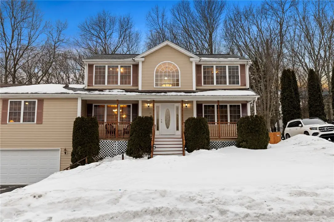 15 Gilcrest Drive, West Warwick, RI 02893 - #1