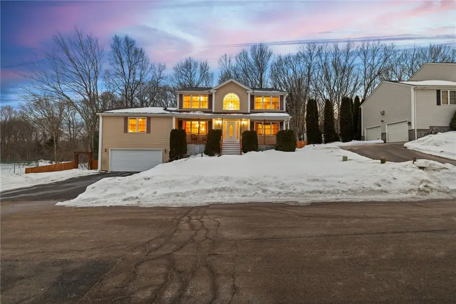 15 Gilcrest Drive, West Warwick, RI 02893 - #2