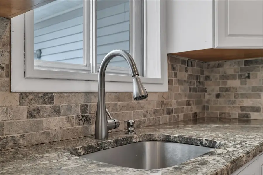 22 Rawlinson Drive, Coventry, RI 02816 - #3