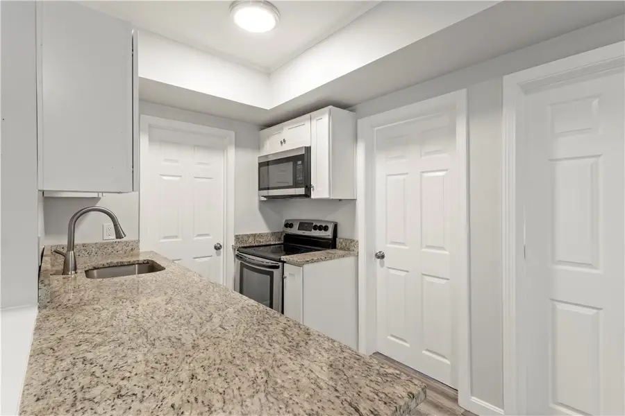 65 Veazie Street, Providence, RI 02908 - #3