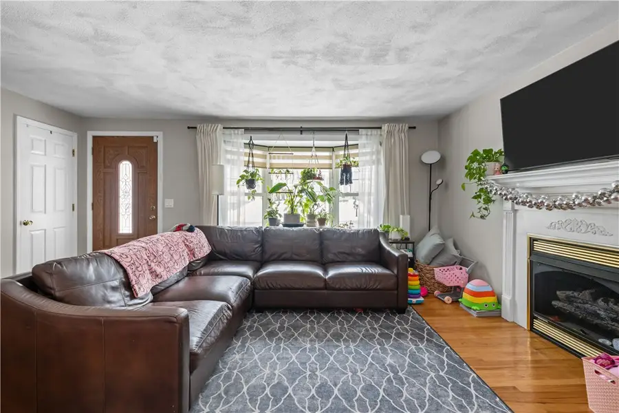 29 Buchanan Street, Johnston, RI 02919 - #3