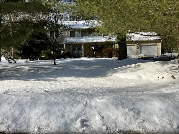 25 Lynn Circle, East Greenwich, RI 02818