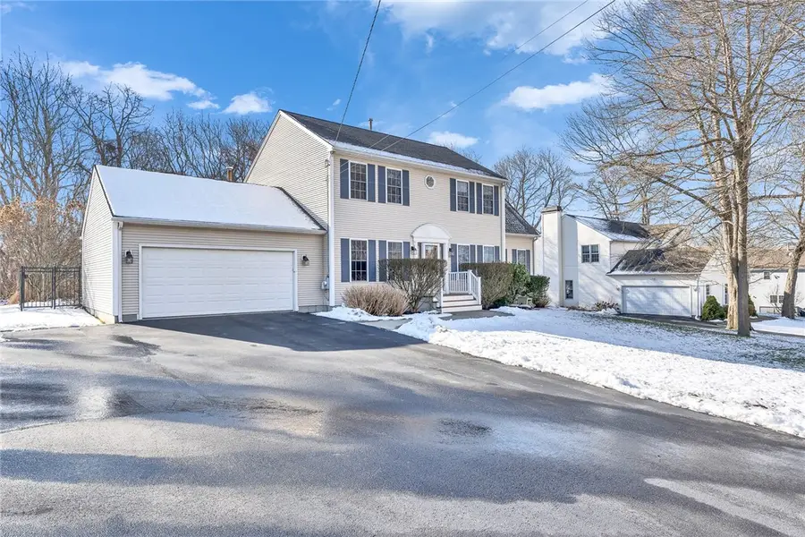30 Crest Avenue, Narragansett, RI 02882 - #3