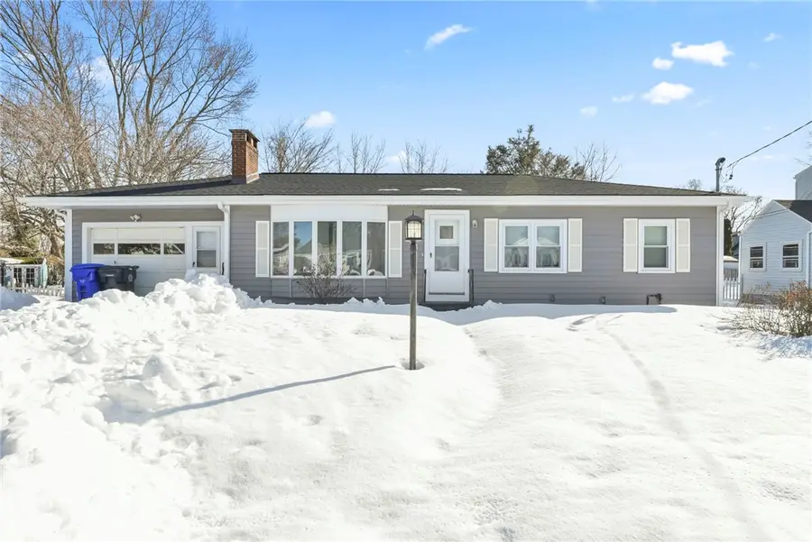 14 Winthrop Street, Riverside, RI 02915 - #2