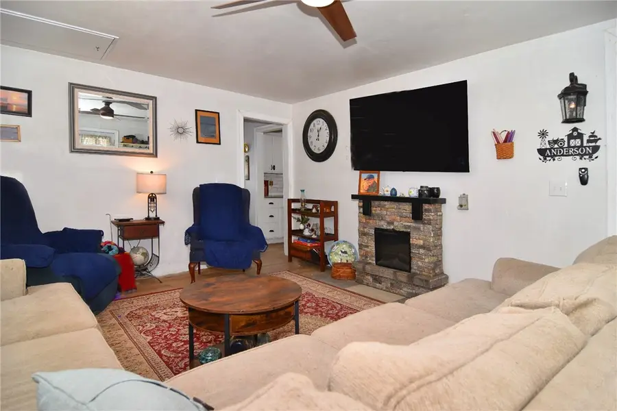 37 Gerald Street, Warwick, RI 02886 - #3