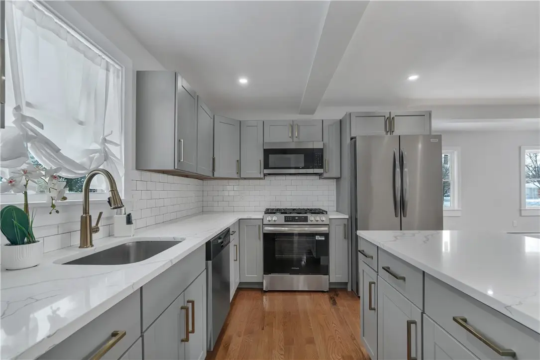 79 Suburban Parkway, Warwick, RI 02889 - #1