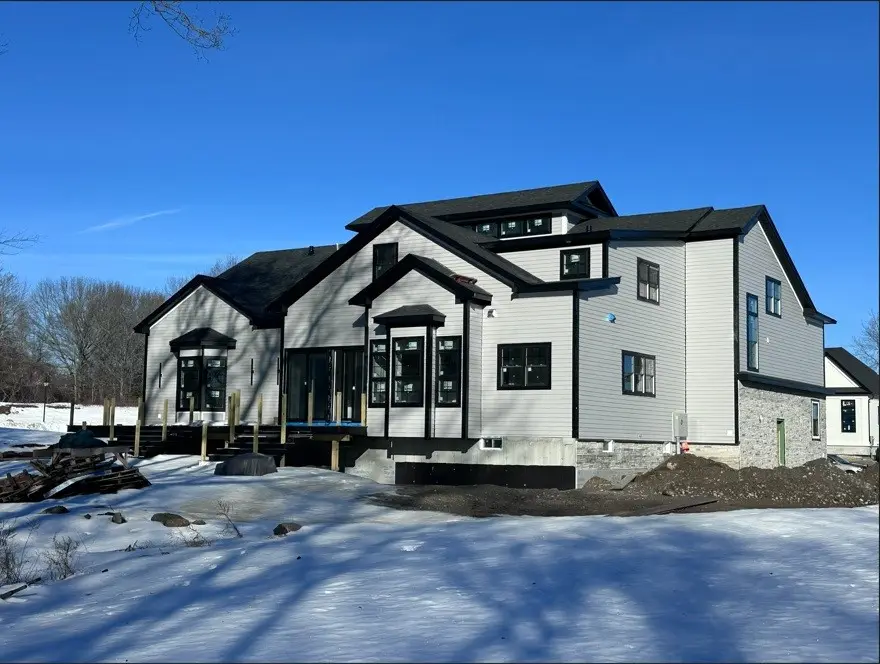 3 Diesel Drive, Lincoln, RI 02865 - #1