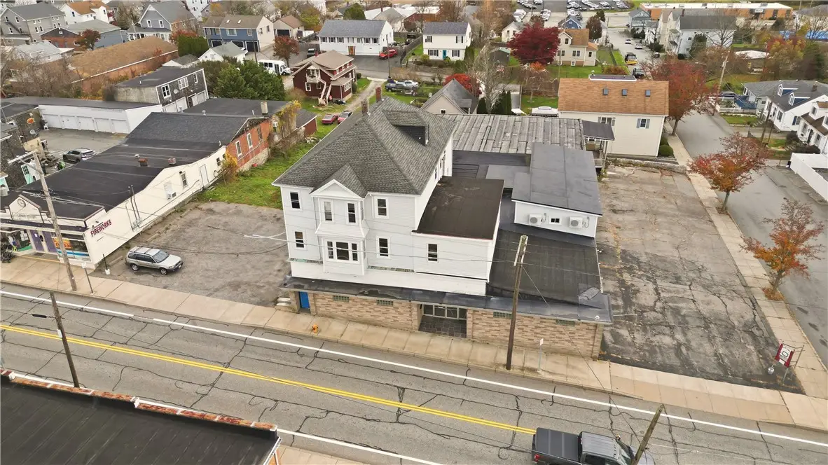 42 Main Road, Tiverton, RI 02878 - #1