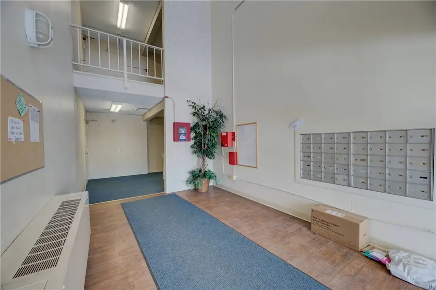 752 Quaker Lane #A210, Warwick, RI 02818 - #3