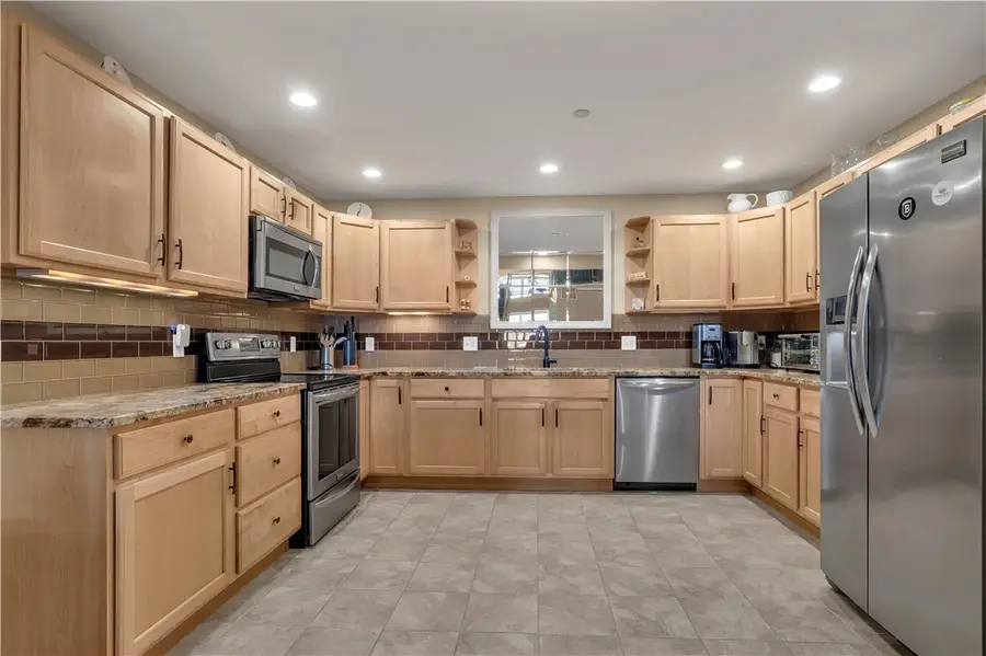 1 Tupperware Drive #326, North Smithfield, RI 02896 - #2