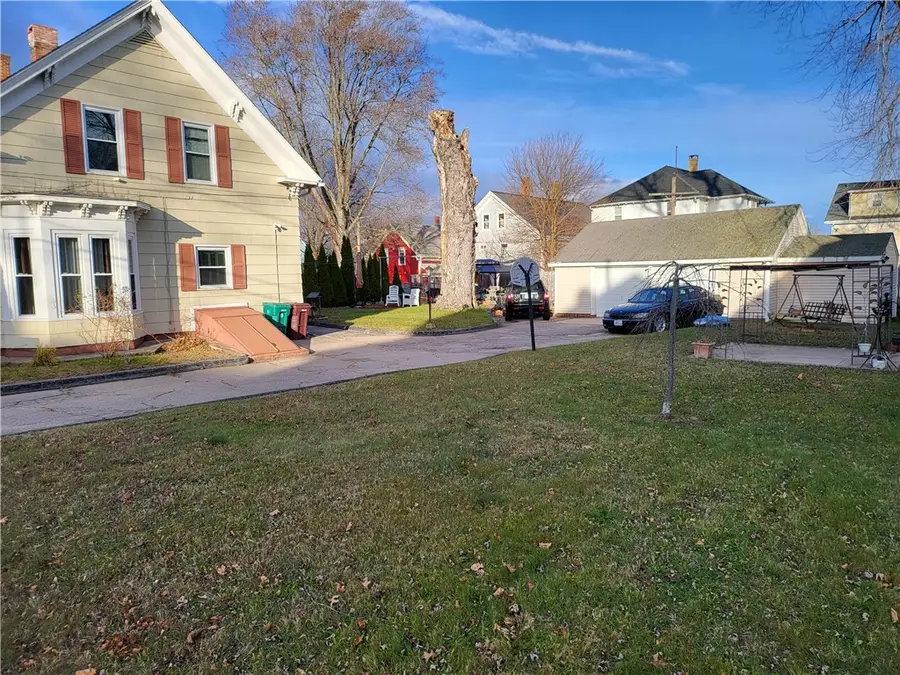 123 4th Avenue, Woonsocket, RI 02895 - #2