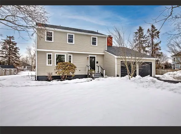 3 Pine Top Road, Barrington, RI 02806