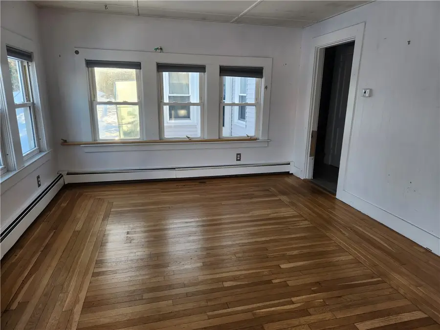 25 Thomas Street, North Kingstown, RI 02852 - #2