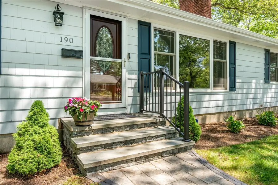 190 Brookhaven Road, North Kingstown, RI 02852 - #2