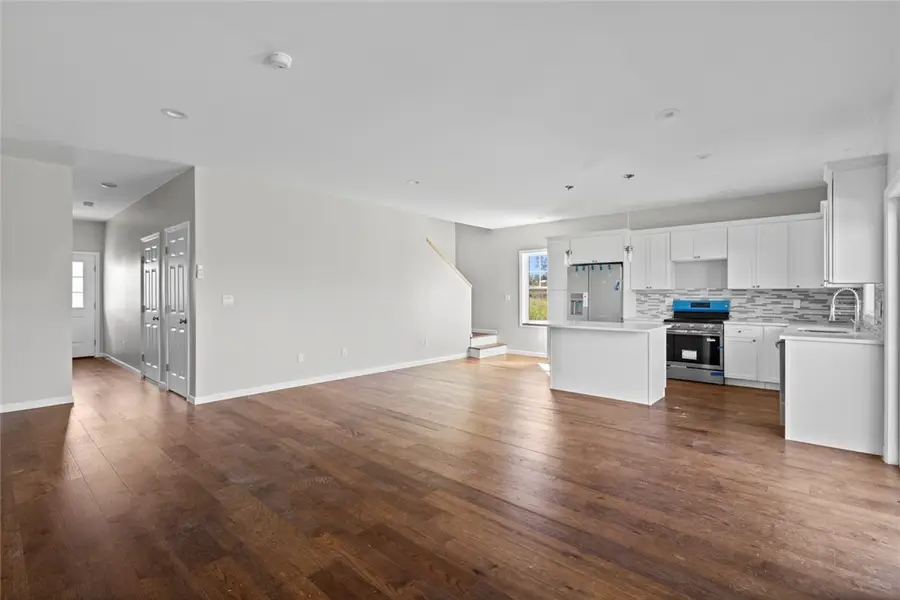 99 Ayda Rose Avenue, West Warwick, RI 02893 - #2