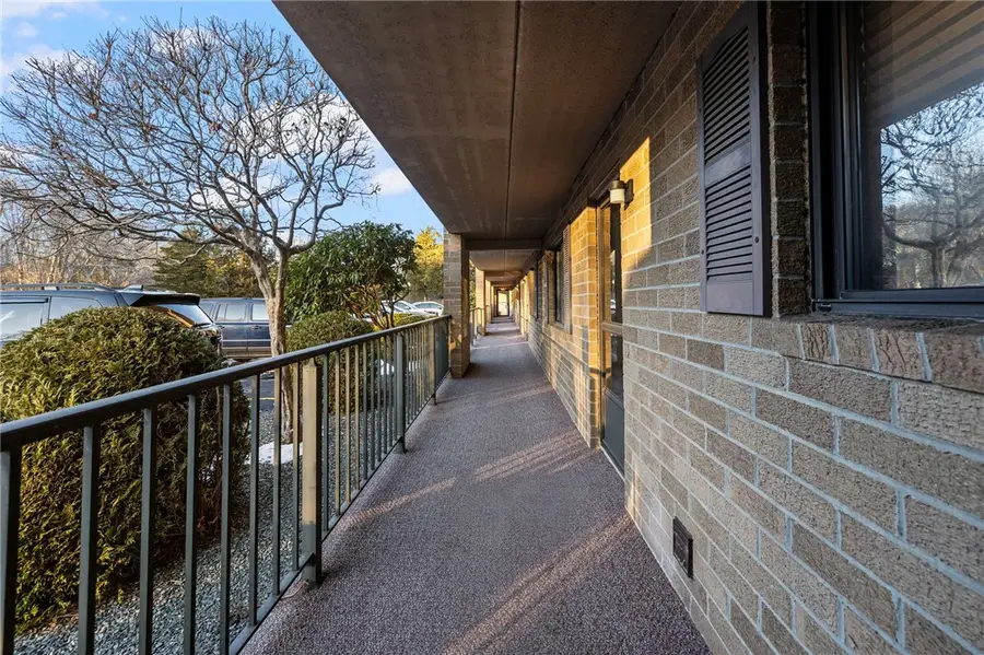 650 East Greenwich Avenue #3/102, West Warwick, RI 02893 - #2