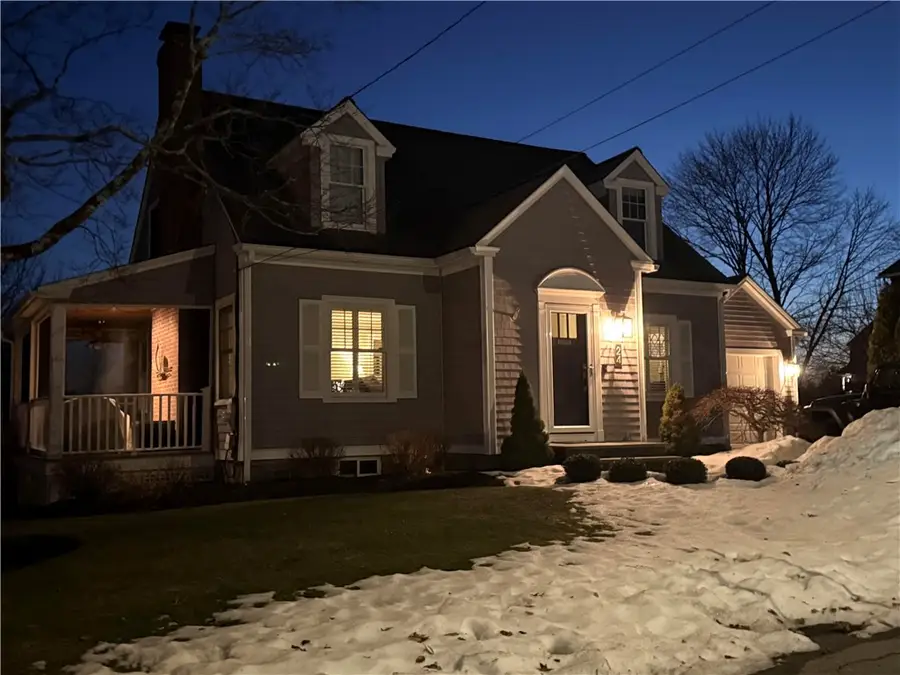 24 Hyland Avenue, East Greenwich, RI 02818 - #3