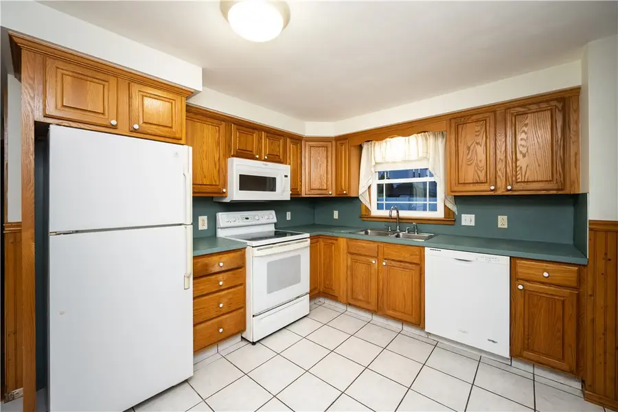 250 Pullen Avenue, Pawtucket, RI 02861 - #3