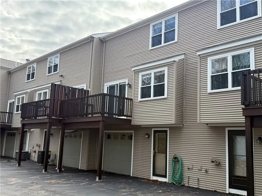 351 New London Avenue #302, Warwick, RI 02886 - #3