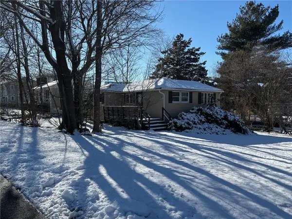 7 Bayberry Road, Narragansett, RI 02882