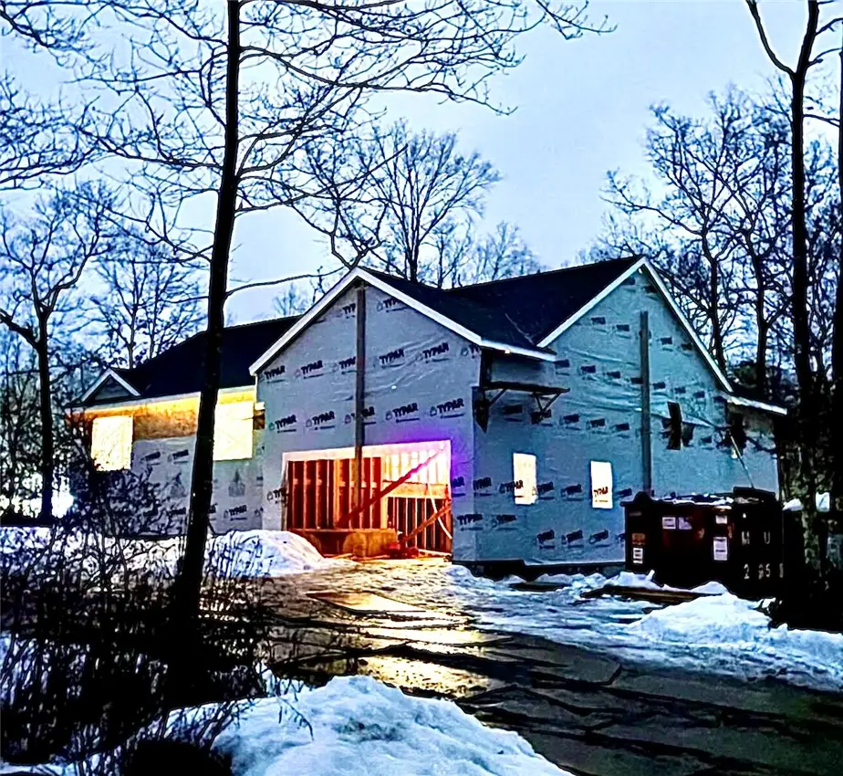 2 Fanning Place, Hope Valley, RI 02832 - #1