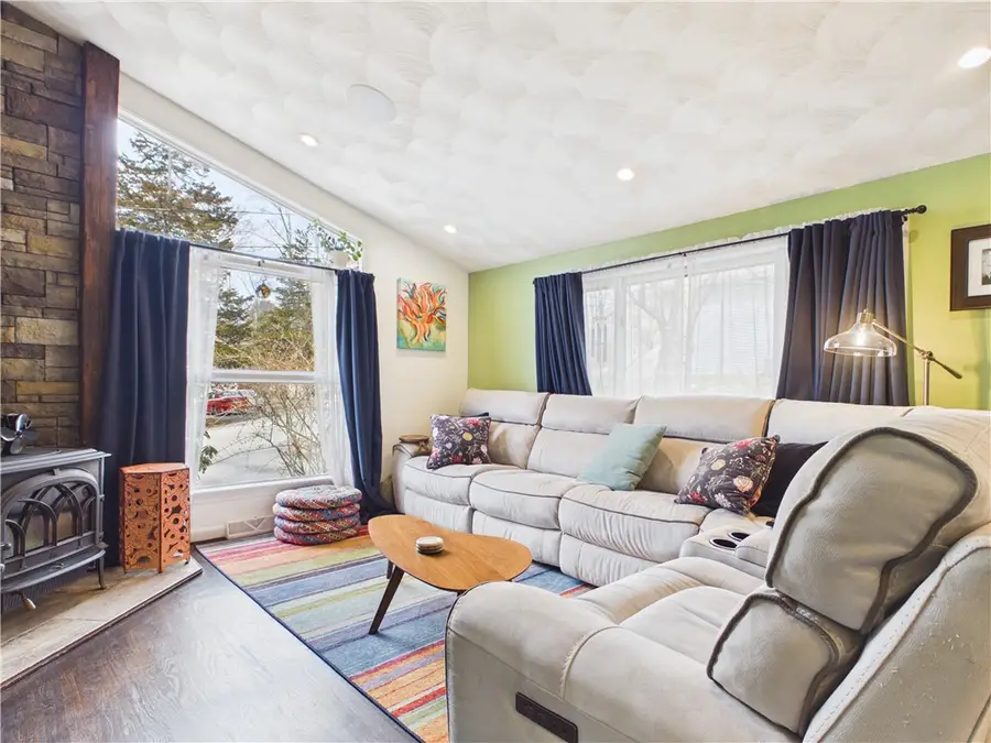 26 Edgewood Street, Glocester, RI 02814 - #3