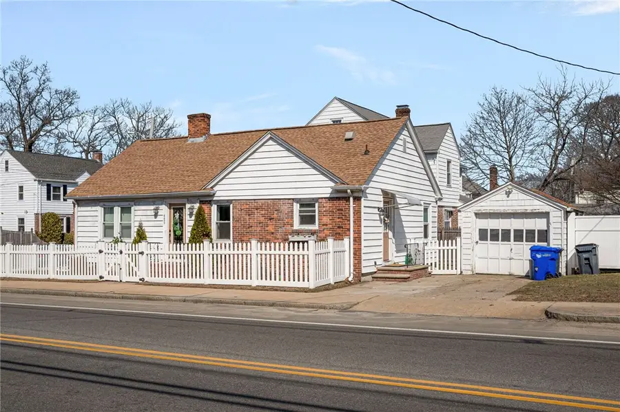 425 Park Avenue, Cranston, RI 02910 - #2