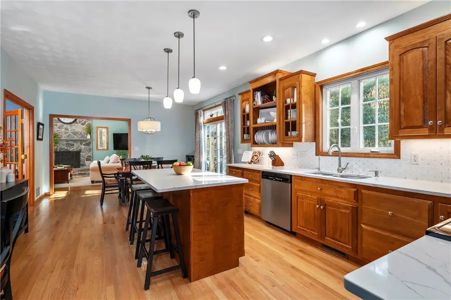 15 Leonard Drive, North Smithfield, RI 02896 - #2