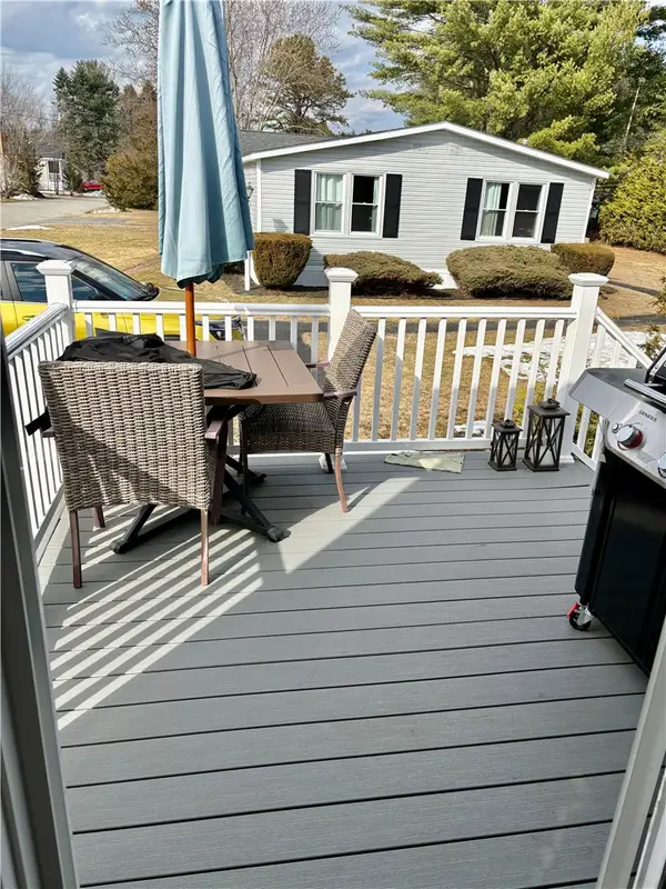 16 Valiant Drive, Coventry, RI 02816