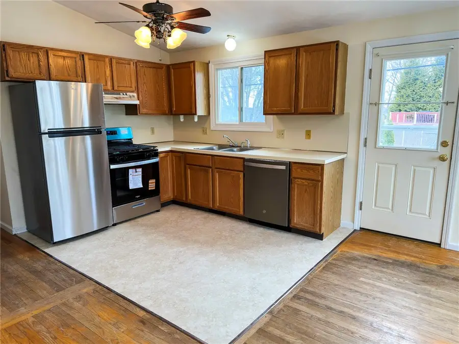 71 Branch Avenue, Cumberland, RI 02864 - #3