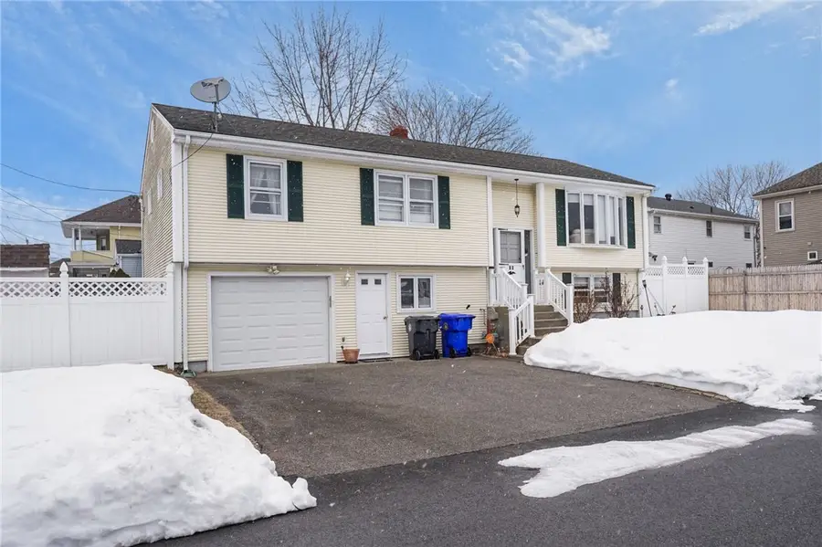 28 Halsey Street, North Providence, RI 02911 - #3