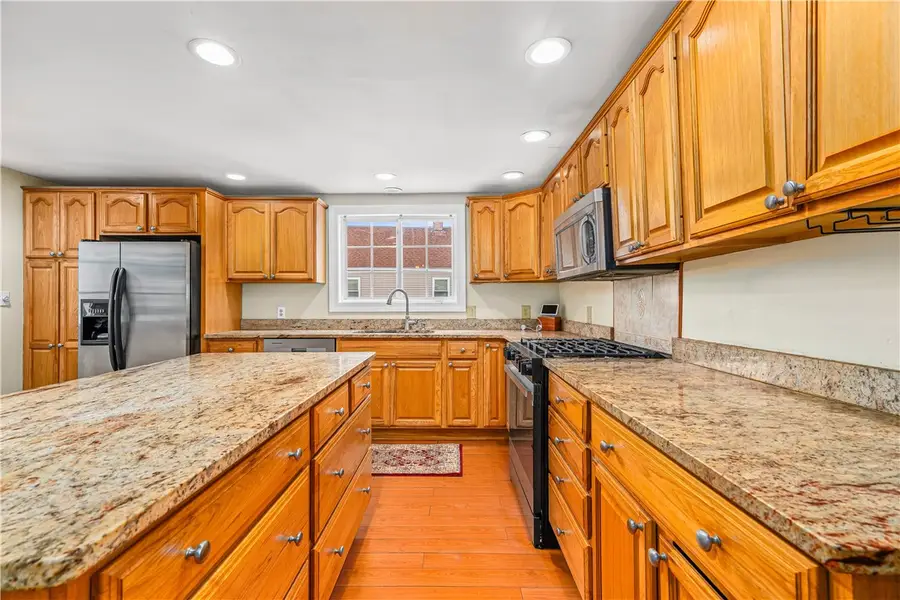 123 Harper Avenue, Cranston, RI 02910 - #3