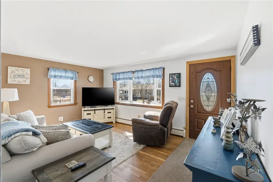 67 Garnet Street, West Warwick, RI 02893 - #3