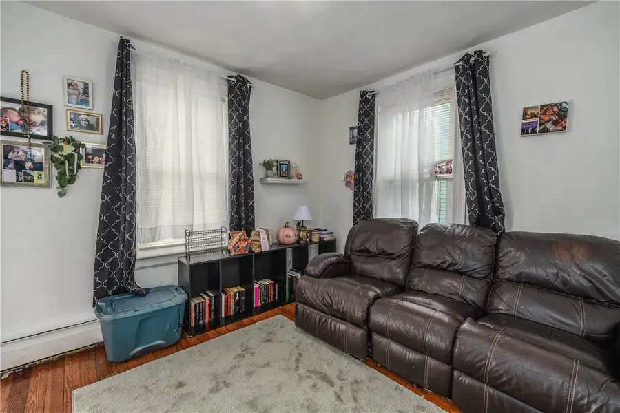 12 Louisburg Place, Providence, RI 02909 - #3