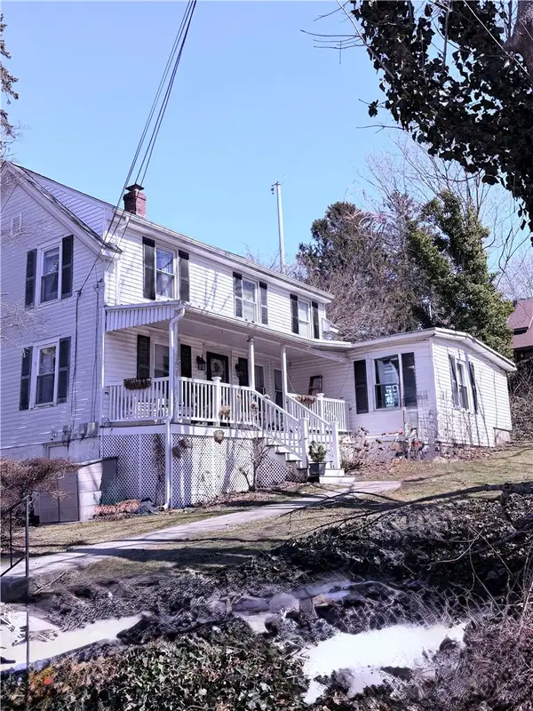 18 Tucker Avenue, Tiverton, RI 02878