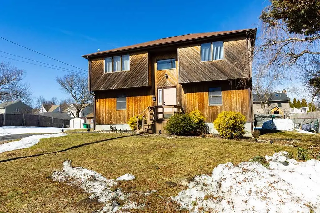 21 Chesterfield Avenue, Warwick, RI 02889 - #1