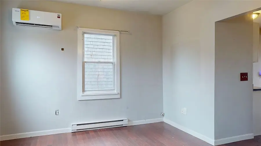 29 Gibbons Avenue, Warwick, RI 02889 - #3