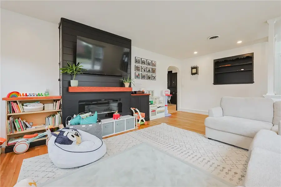 11 Browne Street, Cranston, RI 02920 - #3